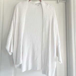 Barefoot dreams white